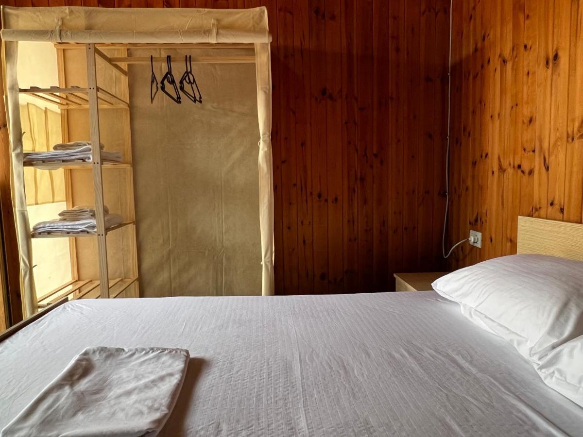 Miqt Beach - Bungalows Orikum Bagian luar foto