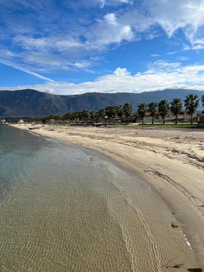 Miqt Beach - Bungalows Orikum Bagian luar foto